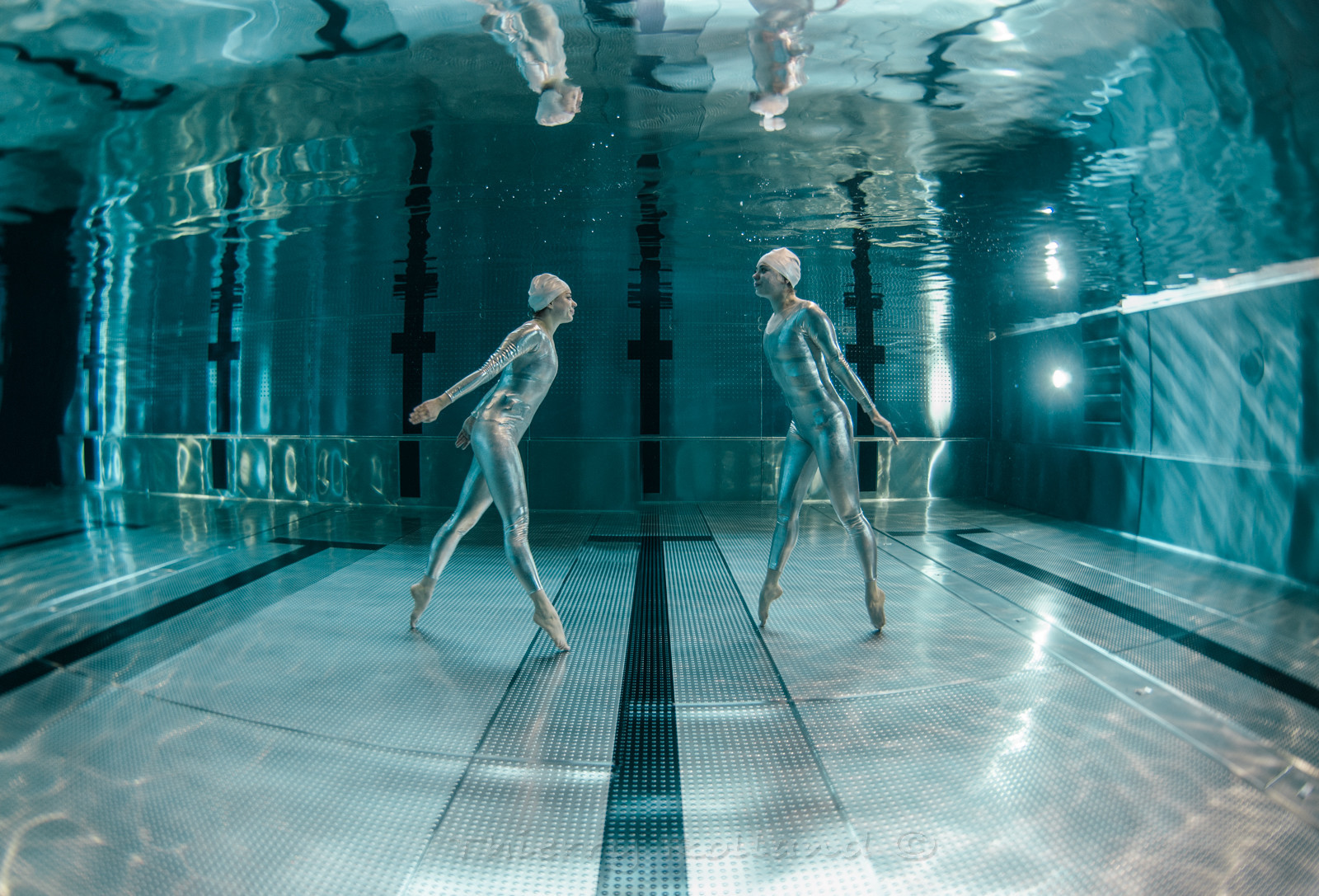 Face a face - Championnat de France photo piscine 2018 Médaille d'argent - Thème ambiance piscine Prix spécial du jury